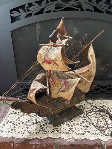 Vintage Electric Wooden Galleon Ship Lamp