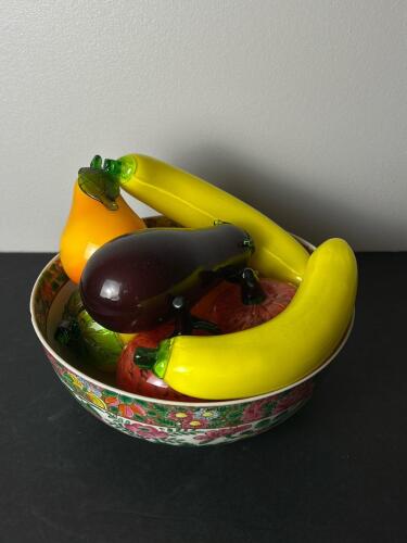 Hand-Blown Glass Fruit Set of 8 with Decorative Famille Rose Bowl