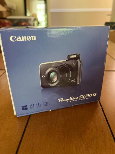 Canon PowerShot SX210 IS, 14x Optical Zoom with Original Box