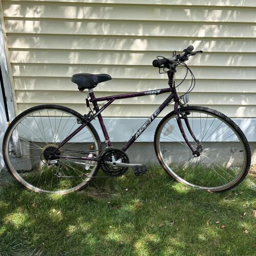 GT Arrette Hybrid Mountain Bike