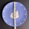 Wedgwood Jasperware Commemorative Plates: Christmas 1974 & 1975, American Independence 1976 (KM) - 6