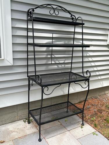 Black Metal 3-Tier Baker's Rack