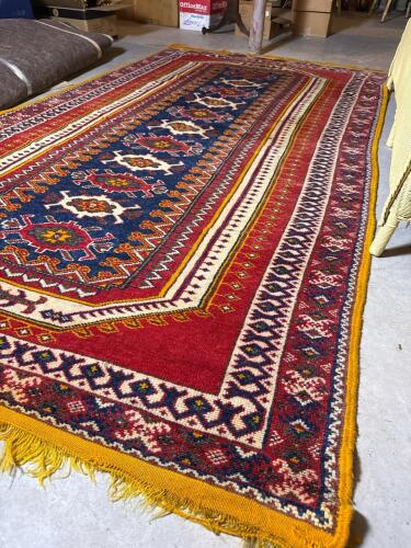 Handwoven Wool Moroccan Rug, 9'x5'