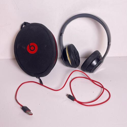 Beats Solo 2 Wireless On-Ear Bluetooth Headphones With Case & Cable