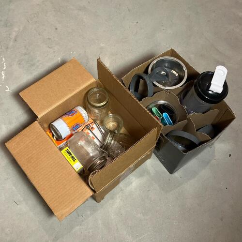 NutriBullet 600 Blender Lot, Ball Mason Jars, Billy Beer Can, Scoop and More