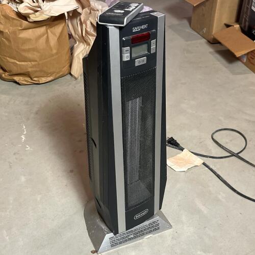 DeLonghi SAFEHEAT Tower Ceramic Heater With Remote