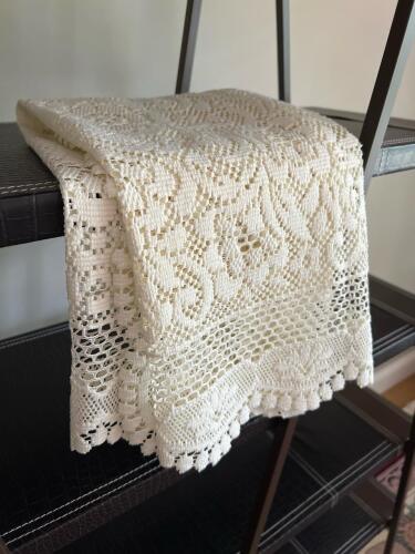 Elegant 36"x36" White Floral Lace Table Topper