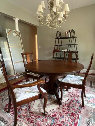 Vintage Split Pedestal Dining Table Set with Ball & Claw Feet and Additional Seating and Leaves