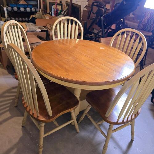 Farmhouse-Style Round Dining Table with Drawer and 5 Spindle-Back Chairs