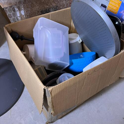 Brita Water Filter Pitcher, Pizza Pans, Roasting Tray, Storage Containers, Etc.