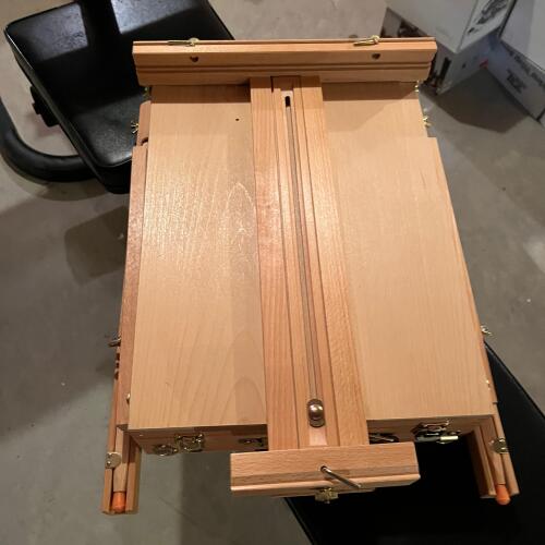 Portable Easel with Storage