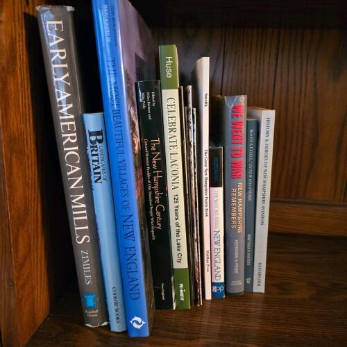 New England, New Hampshire, Local History & War Books Lot