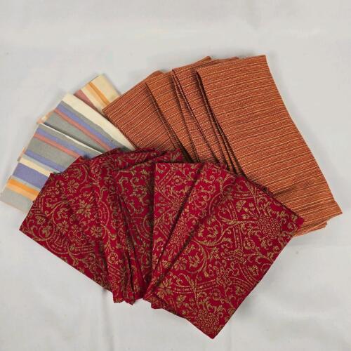 Assorted Cloth Dinner Napkins