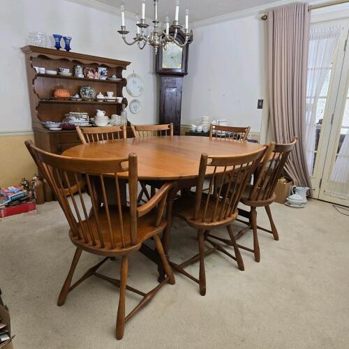 Extendable Oval Wooden Dining Table Set with 6 Windsor Chairs, Medium Honey-Brown Finish
