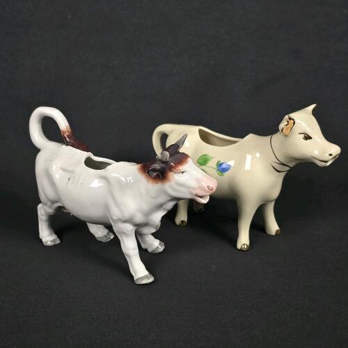 Pair of Cow-Shaped Porcelain Creamers, Hand-Painted Floral & Realistic Design, 4" Tall