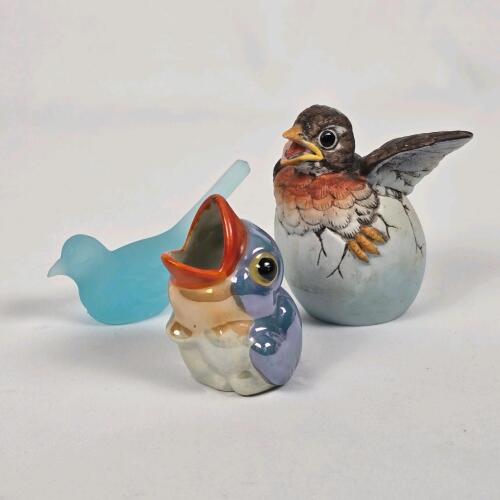 Robin by Andrea Ceramic Figurine + Frosted Blue Glass Bird + Japan Fish Lot of 3