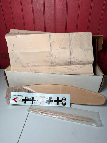 Unassembled Marine Model Co. Gertrude L. Thebaud Kit