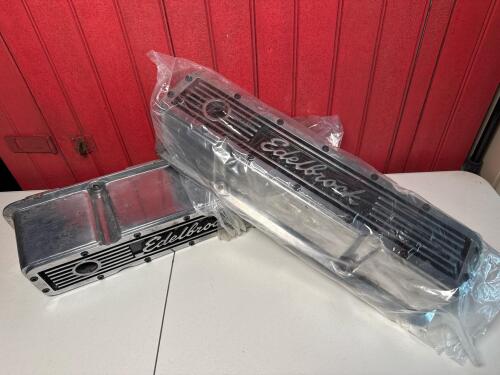 Edelbrock Aluminum Finned Valve Covers Pair