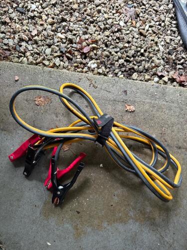 Heavy Duty 16 ft 6 Gauge Jumper Cables (#170)