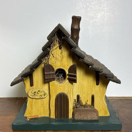 Handcrafted "Country Inn" Decorative Wooden Birdhouse