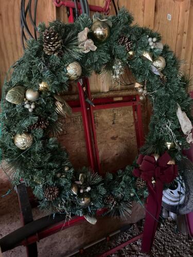 XL 43" Artificial Christmas Wreath with Lights