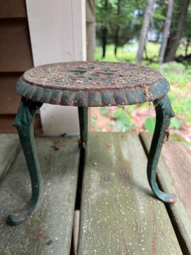 Small Vintage Cast Iron Ornate Green Plant Stand