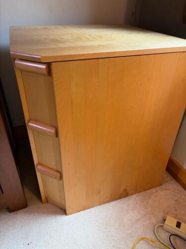 Solid Wood Toy Chest with Safety Hinge, 6.5 cu ft Capacity, Natural Finish