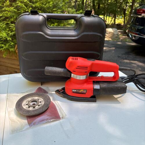 Black & Decker SandStorm 3-in-1 Sander with Case