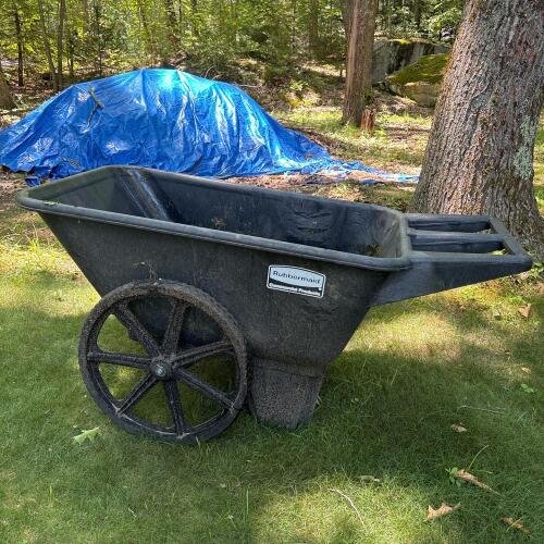 Rubbermaid Commercial Big Wheelbarrow