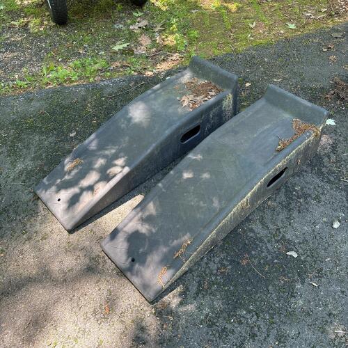 Pair of Blitz RhinoRamps Vehicle Service Ramps