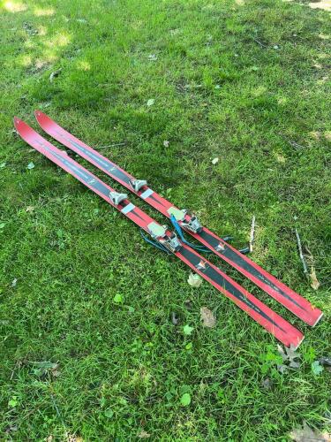 Rossignol Concours Cross Country Skis, 200cm Fiberglass, Vintage 75mm Bindings