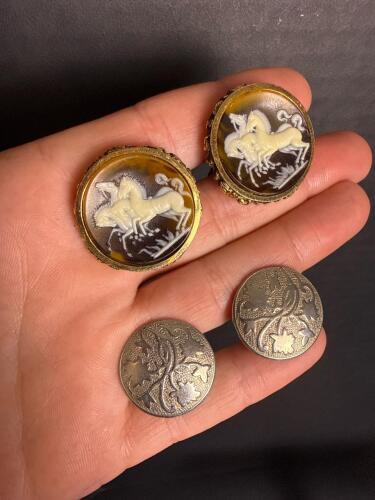 Vintage Men's Cufflinks: Gold-Tone Horse Cameo & Silver-Tone Floral Etched Designs