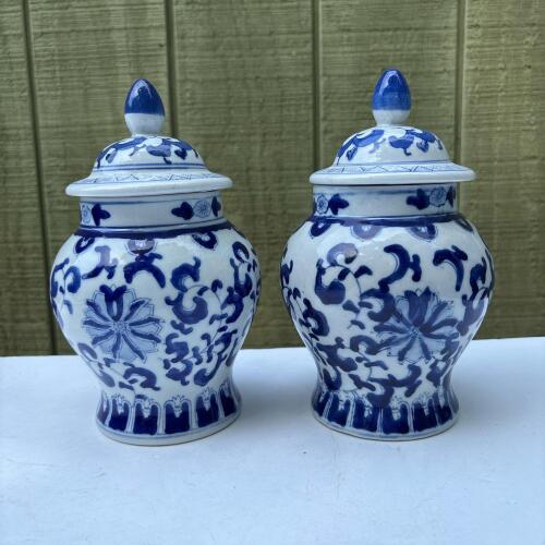 Pair of Blue and White Chinese Ceramic Ginger Jars