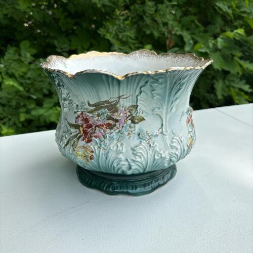 Warwick China Jardini&egrave;re Planter - Green with Gold Accents and Floral Motif
