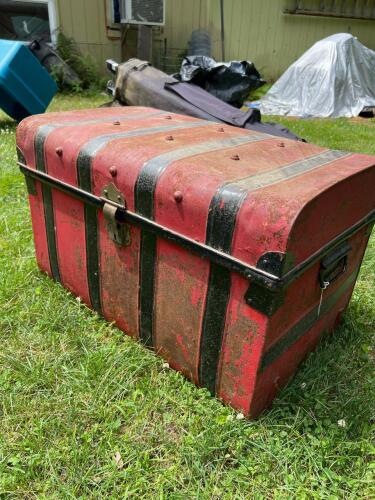 Red Dome Top Steamer Trunk c.1910&ndash;1930
