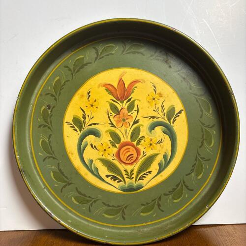 \Vintage Hand-Painted Metal Tray with Floral Design, 12" Diameter