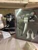 Mixed Kitchen Appliance Pickers Lot - 6