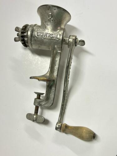 Universal No. 2 Manual Cast Iron Meat Grinder, Clamp-On