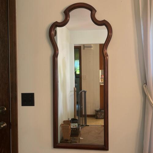 Ethan Allen Queen Anne Style Wall Mirror With Dark Cherry/Mahogany Finish