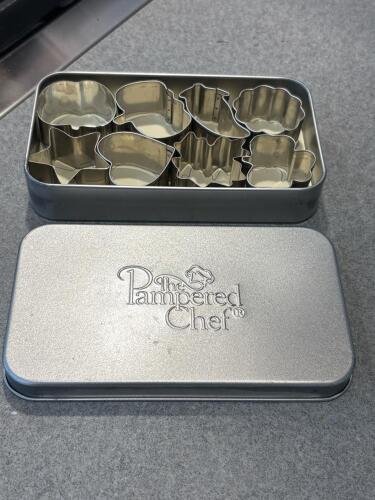 Pampered Chef Creative Mini Cutters Set