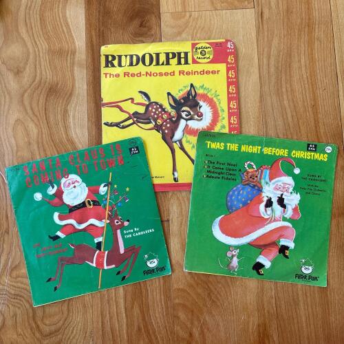 3 Vintage Christmas Children&rsquo;s 7" 45 RPM Vinyl Records Sleeves