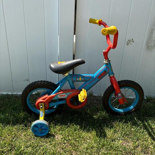 Thomas and Friends 12" Kids Bike with Training Wheels