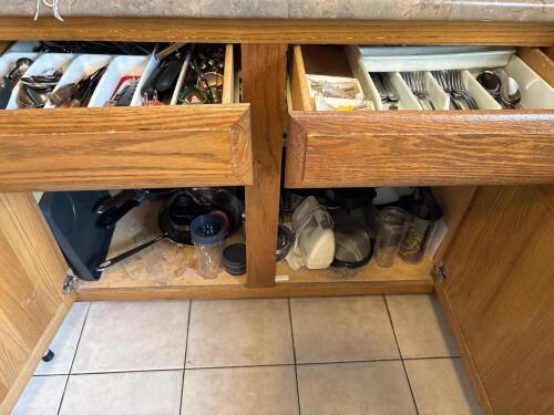 Kitchen Items Lot
