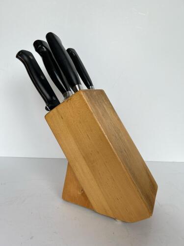Zwilling J.A. Henckels Knife Block Set with 6 Knives