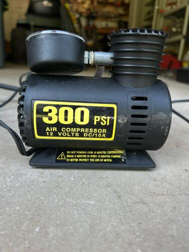 300 PSI 12V Portable Air Compressor Tire Inflator