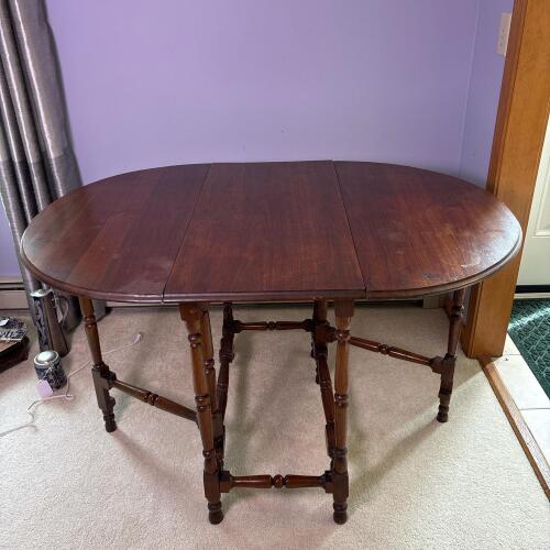 Vintage Wooden Drop-Leaf Gateleg Dining Table