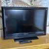 Vizio E320VL 31" Full HD 1080p LCD TV & Remote