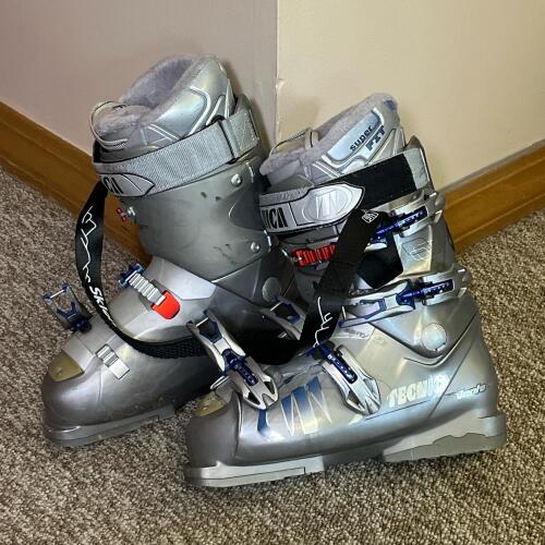 Tecnica Vento 8 Alpine Ski Boots