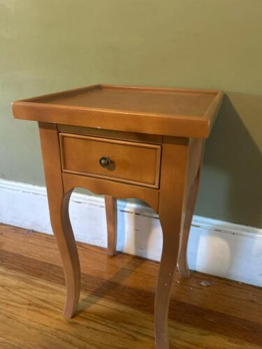 Small 16" x 12" x 12" Single-Drawer Wooden Side Table with Cabriole Legs and Raised Edge