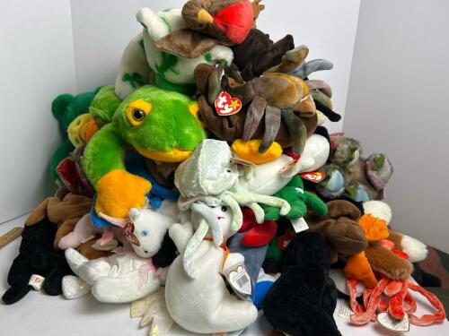 Large Lot of Ty Beanie Babies Plush Toys - Various Sizes